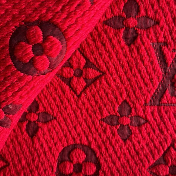 Louis Vuitton Wool Silk Logomania Scarf Rubis - Picture 13 of 16